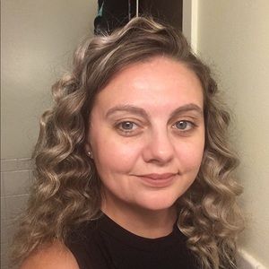 Meet your Posher, Mercedes